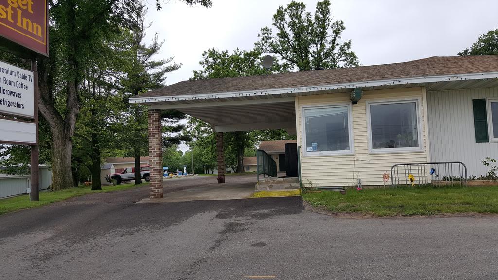 Budget Host Inn Detroit Lakes Buitenkant foto